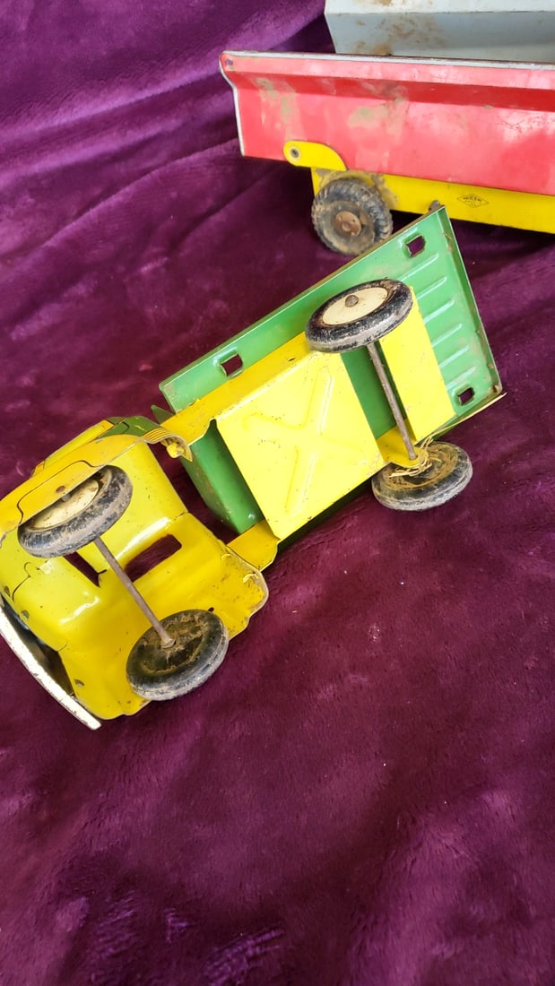 Wyandotte Tin Litho Flatbed Truck Yellow Wolverine White Mustang Dump Truck Toy Lot - 7