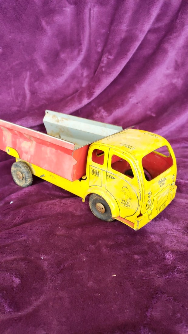 Wyandotte Tin Litho Flatbed Truck Yellow Wolverine White Mustang Dump Truck Toy Lot - 8