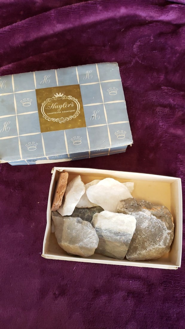Huyler's Chanticleer Assortment Candy Box With Assorted Rock Mineral Specimens: 8x5. 5x2 2lb Low Estimate: 15.00 High Estimate: 100.00