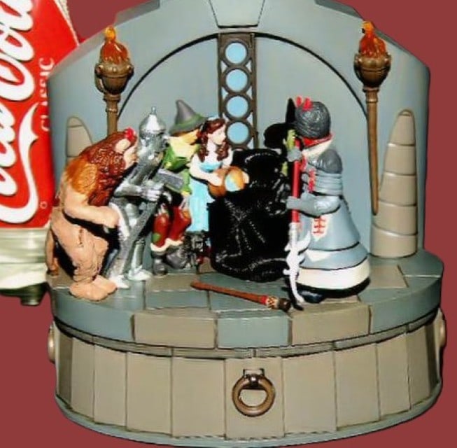 Hallmark Keepsake Wizard of Oz Christmas Ornament: Hallmark Wizard of Oz 2004 "I'm Melting"