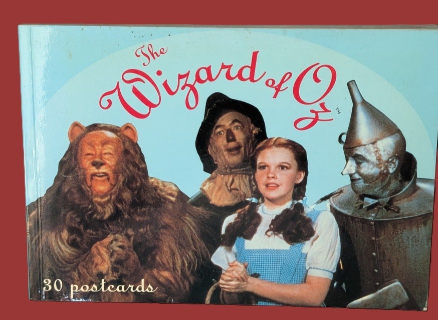 Booklet of 30 Wizard of Oz Postcards (1 of 1)