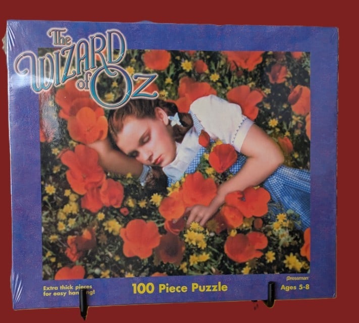 The Wizard of Oz Dorothy in Flowers Puzzle: The Wizard of Oz Dorothy in Flowers 100 Piece Puzzle 1999 Pressman #4021