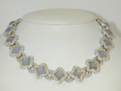 David Yurman18K White Gold Chalcedony Diamond Neck: This is David Yurman 18K White Gold Chalcedony Diamond Necklace! Necklace's Weight : 121.4 grams.The Total weight of diamonds is 7ct.. approximately and H color VS clarity.The size of the each Chalced