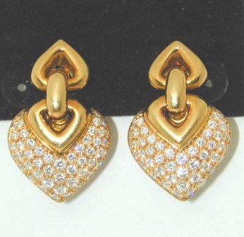 BVLGARI 18K Yellow Gold Diamond Earrings: BVLGARI 18K Yellow Gold Diamond Earrings, the total weight is 32.1 g, the dimension of the earrings is 1.2 x 0.7 inches, the total diamond weight is approximately 3.5 cts. G color VVS clarity. There i