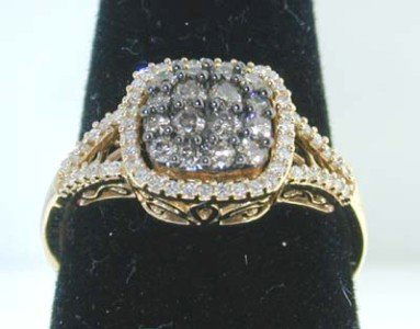 14K 2-Tone Gold 2-Tone Diamond Ring!!!: This is a 14K 2-Tone (white & Black) Gold 2-Tone Diamond Ring The total ring's weight is 3.4 grams. Total weight of brown diamond: 0.65 cts, approximately, Total weight of diamond: 32 pts, approximate