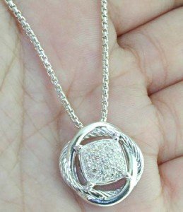 David Yurman Silver & Diamond Necklace: David Yurman Silver & Diamond Necklace. The total necklace's weight is 13.2 grams. The total weight of diamond is 0.35 cts. approximately, H color VS clarity. The length of chain: 17". The size of Pen
