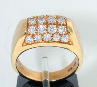 Bvlgari 18K Yellow Gold Diamond Ring.: This is a Bvlgari 18K Yellow Gold Diamond Ring. The total Ring's weight is 10.1 grams. Total weight of diamond : 1.54 cts , approximately G color, VVS clarity. Ring size is 6.75