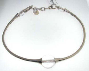 Mauboussin Paris 18k Gold Crystal Necklace: Mauboussin Paris 18k Gold Crystal Necklace The total Necklace weight is 79.2 grams. The size of crystal: 20mm & 12 mm The length of necklace: 16"