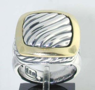 David Yurman Silver & 18K Yellow Gold Ring: This is David Yurman Silver & 18K Yellow Gold Ring! Size of ring is 6 Ring Weight : 17.0 grams. The measurements of the ring face are 20x20 mm There is Stamp "925" "750"on it.