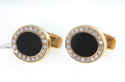 Kurt Wayne 14K Yellow Gold Diamond Cufflinks: Kurt Wayne 14K Yellow Gold Diamonds Cufflinks! The total Cufflink's weight is 16.1 grams.The Size of the Cufflink's face is 16 x 14 mm.Total Diamond weight are 0.8 cts, approximately, H color, VS clar