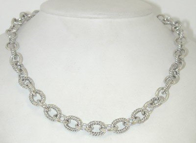 David Yurman Silver Necklace.: David Yurman Silver Necklace. The total weight of Necklace is 62.5 grams. The length of the necklace is 16.5" inches long.