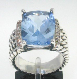 David Yurman Silver Aquamarine Diamond Ring: David Yurman Silver Aquamarine Diamond Ring. . The total ring's weight is 10.2 grams. The total diamond weight is 0.25 ct ,approxmiately. I color SI clarity. The size of Aquamarine is 15 x 11 mm. The 