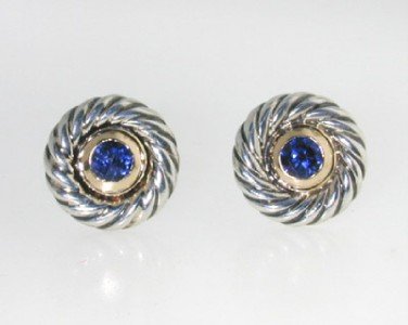 David Yurman Silver, Sapphire Earrings!: David Yurman Silver and Sapphire Earrings!The total earrings weight is 5.4 grams.The size of the Sapphire is 3 mm. The total weight : 0.4 cts.The size of earrings are 15 x 11 mm. Thickness is 3 mm.