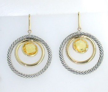 David Yurman18k Gold /Silver Lemon Citrine Earring: David Yurman18K Yellow Gold /Silver and Lemon Citrine Earrings! The total earrings weight is 13 grams.The size of the Lemon citrine is 10 mm.The size of earrings: 32 x 29 mm. Thickness is 2 mm.