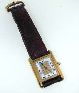 Cartier Vermeil Crocodile Leather Strap Watch.: Cartier Vermeil Crocodile Leather Strap Watch with extra leather strap Watch's Weight : 23.5 grams. The measurements of watch head: 20 x 22 mm The length of watch: 7" Swiss Made