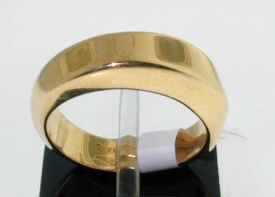 Tiffany & Co 18K Yellow Gold Ring: Tiffany & Co 18K Yellow Gold Ring The weight of Ring is 5.3 grams. The size of Ring: 4.5