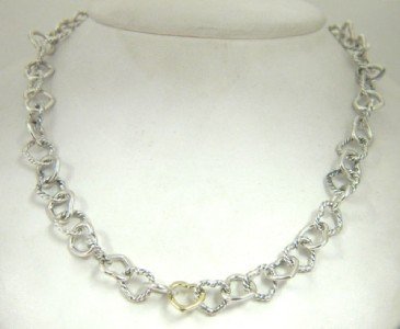 David Yurman Silver Necklace.: David Yurman Silver Necklace. The total weight of Necklace is 38 grams. The length of the necklace is 16.25" inches long.