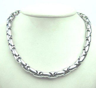 Chimento 18K White Gold Necklace: Chimento 18K White Gold Necklace. Weight of Necklace: 58.4 grams. The length of Necklace: 16"