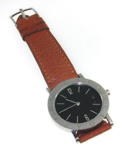 Bvlgari 18K White Gold, Leather Strap Watch.: Bvlgari 18K White Gold, Leather Strap Watch. Watch's Weight : 30.8 grams. The measurements of watch head: 32 x 32 mm The length of watch: 5.5" Swiss made