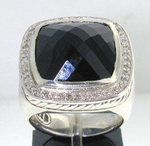 David Yurman Silver Onyx Diamond Ring!!!: David Yurman Onyx Diamond Ring. The total ring's weight is 14.3 grams. The total weight of the diamond is 0.49 cts approximately,H color VS clarity. The size of the Onyx is 13x 13 mm. The size of the 