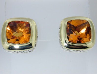 David Yurman 18k Gold /Silver Citrine Earrings!: David Yurman18k Yellow Gold /Silver and Citrine Earrings! The total earrings weight is 16.2 grams. The size of the citrine is 12x12 mm. The size of earrings are 17x17 mm. Thickness is 7 mm.