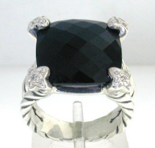 David Yurman Silver Onyx & Diamond Ring.: David Yurman Silver Onyx & Diamond Ring. The total ring's weight is 10.1 grams. The total weight of the diamond is 0.25 cts approximately, H color VS clarity. The size of the Onyx is 14 x 14 mm. The s