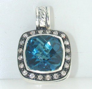 David Yurman Silver Diamond & Blue Topaz Pendant: David Yurman Silver Diamond & Hampton Blue Topaz Moonlight Ice Pendant. The total Pendant's weight is 7 grams. The total weight of diamonds is 0.45 cts. approximately I and SI clarity. The size of the