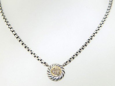 David Yurman Silver/18K Yellow Gold Diamond Necklace: David Yurman Silver/18K Yellow Gold Diamond Necklace. The total weight of Necklace is 14 grams. The total weight of diamond: 0.17 cts. I color SI clarity. The size of the pendant is 10 x 10 mm. The le