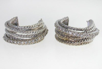 David Yurman Silver Diamond Earrings!: David Yurman Silver Diamond Earrings! No Reserve. The total earrings weight is 13 grams. The total weight of diamond: 0.51 cts. I color, SI clarity The measurements of earring: 21 x 10 mm