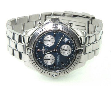 Breitling Chrono Colt Chronograph Mens Wristwatch: Breitling Chrono Colt Chronograph Mens Wristwatch The total watch's weight is 142.8 grams. The measurements of watch head is 29 x 38 mm and 9 mm thick. The length of watch: 8" Case Type: Stainless ste