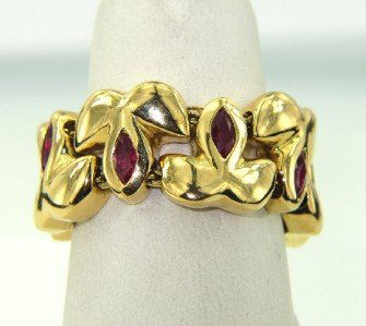 Chaumet Paris 18K Yellow Gold Ruby Ring: Chaumet Paris 18K Yellow Gold Ruby Ring With Box The total ring weight is 11.3 grams. The total weight of ruby: 0.8 cts The ring size is 5.75 The width of ring is 8 mm There are "Chaumet Paris and 750