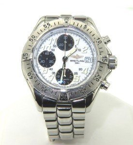 Breitling Chronograph Mens Wristwatch: Breitling Chronograph Mens Wristwatch The total watch's weight is 172.1 grams. The measurements of watch head is 31 x 41 mm and 9 mm thick. The length of watch: 7.5" Case Type: Stainless steel Complic