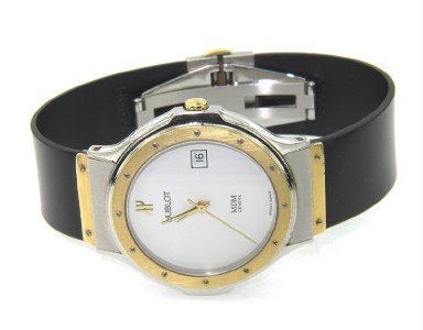 Hublot Stainless Steel / 18K Gold Rubber Strap Wat: Hublot Stainless Steel / 18K Yellow Gold Rubber Strap Watch Watch's Weight : 50.2 grams The measurements of watch head: 33 x 34 mm The length of watch: 7.5" Water Resistant Swiss made