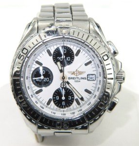 Breitling Automatic Chronograph Mens Wristwatch: Breitling Chronograph Mens Wristwatch.The total watch's weight is 147.9 grams.The measurements of watch head is 40 x 45 mm and 15 mm thick.The length of watch: 7.25".Case Type: Stainless steel.Automat