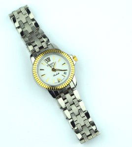 Tissot Stainless Steel Watch.: Tissot Stainless Steel Watch The total watch's weight is 44.5 grams. The measurement of the watch head is 21 x 23 mm and 5 mm thick. The length of watch: 6" Swiss Made Water Resistant