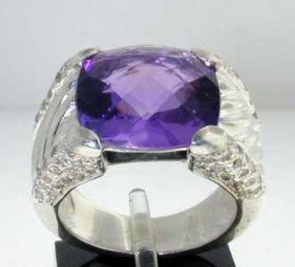 David Yurman Silver, Amethyst & Diamond Ring: This is David Yurman Silver Amethyst Diamond Ring! Size of ring is 6.5. Ring Weight : 11.4 grams. The measurements of the ring's face are 21x13 mm and the thickness is 4 mm. The weight of the diamond 