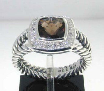 David Yurman Silver smoky topaz & Diamond Ring.: David Yurman Silver Smoky Topaz & Diamond Ring. The total ring's weight is 5.4 grams. The total weight of the diamond is 0.2 cts approximately, I color SI clarity. The size of the smoky topaz is 7x7 m