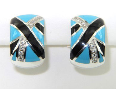 Roberto Coin 18K White Gold, Enamel & Diamond Earr: Roberto Coin 18K White Gold, Enamel & Diamond Earrings The total earring's weight is 19.5 grams. The total weight of diamond: 0.6 cts. H color, VS clarity Size of earring: 19 x 12 mm and 12 mm wide