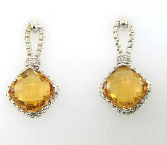 David Yurman Silver, Citrine & Diamond Earrings.: David Yurman Silver, Citrine & Diamond Earrings.The total earrings weight is 6.4 grams.The total weight of diamond: 0.16 cts. I color SI clarity.The size of the citrine is 10 x 10 mm.The size of earri