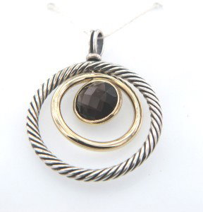 David Yurman 18K Yellow Gold / Silver, Smoky Topaz Pend: David Yurman 18K Yellow Gold / Silver, Smoky Topaz Pendant.The total weight of pendant is 6.6 grams.The measurements of Smoky Topaz: 10 mm in diameter.The size of the pendant is 39 x 30 mm, Thickness 