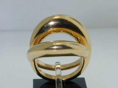 MAUBOUSSIN PARIS 18K Yellow Gold Ring: Authentic Mauboussin Paris 18K Yellow Gold Ring.The total ring's weight is 10.9 grams.The size of the ring is 4.75.There are stamp "750" and "Mauboussin Paris" on it.