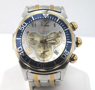 Invicta Stainless Steel Chronograph Watch: Invicta Stainless Steel Chronograph Watch.The total watch's weight is 226.2 grams.The measurements of the watch head is 41 x 41 mm in diameter and 10 mm in thick.The length of watch: 8".Chain is 22 mm