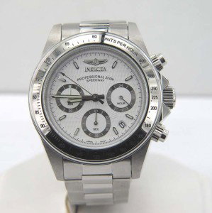 Invicta Professional Stainless Steel Chronograph: Invicta Professional Stainless Steel Chronograph Watch.The total watch's weight is 135.7 grams.The measurements of the watch head is 38 mm in diameter and 10 mm in thick.The length of watch: 7.5".Chai