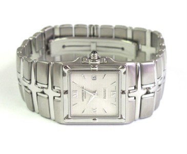 Raymond Weil Stainless Steel Watch: Brand New Raymond Weil Stainless Steel Watch. The total watch's weight is 94.3 grams.The measurements of watch head is 25 x 25 mm and 3 mm thick.The length of watch: 6".water Resistant.swiss made.Chai