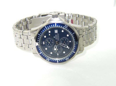 Croton Stainless Steel Chronograph Watch: Croton Stainless Steel,Chronograph Watch with Box.The total watch's weight is 125.4 grams.The measurements of the watch head is 40 x 40 mm in diameter and 10 mm in thick.Chain is 17 mm wide.The length