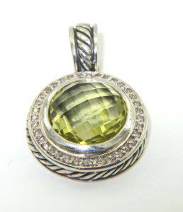 David Yurman Silver Lemon Citrine & Diamond Pendan: David Yurman Silver Lemon Citrine & Diamond Pendant.The total Pendant's weight is 11.6 grams.The total weight of diamonds is 0.30 cts. approximately I and SI clarity.The size of lemon citrine is 11 x
