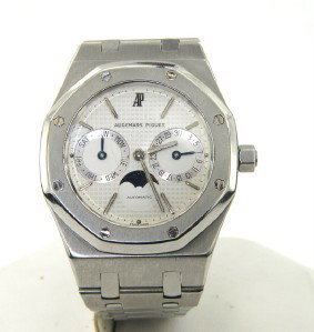 Audemars Piguet Day Date with Moon Phase Watch: Audemars Piguet Royal Oak Stainless Steel Chronograph Day Date with Moon Phase Watch. The total watch's weight is 94.1 grams. The measurements of watch head is 35 x 35 mm and 8 mm thick. The length of
