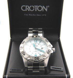 Croton Stainless Steel Watch: Croton Stainless Steel, Watch with Box.The total watch's weight is 184.4 grams.The measurements of the watch head is 45 mm in diameter and 14 mm in thick.Chain is 21 mm wide.The length of watch: 10".W