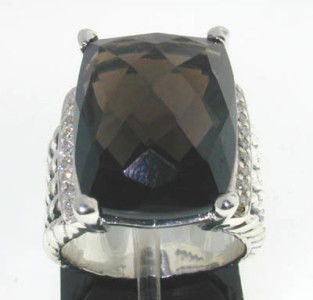 David Yurman Silver, Smoky Topaz & Diamond Ring: David Yurman Silver, Smoky Topaz & Diamond Ring.The total ring's weight is 13.3 grams.The total diamond weight is 0.25 ct ,approxmiately. I color SI clarity.The size of Smoky Topaz is 20 x 15 mm.The s
