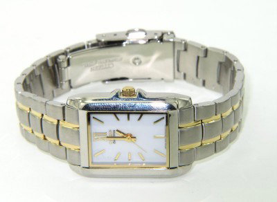 Citizen eco drive stainless steel watch: Citizen eco drive stainless steel watch.The total watch's weight is 71 grams.The measurements of watch head is 25 x 22 mm and 6 mm thick.The length of watch: 7.5".Chain is 12 mm wide.Japan Mov't.water